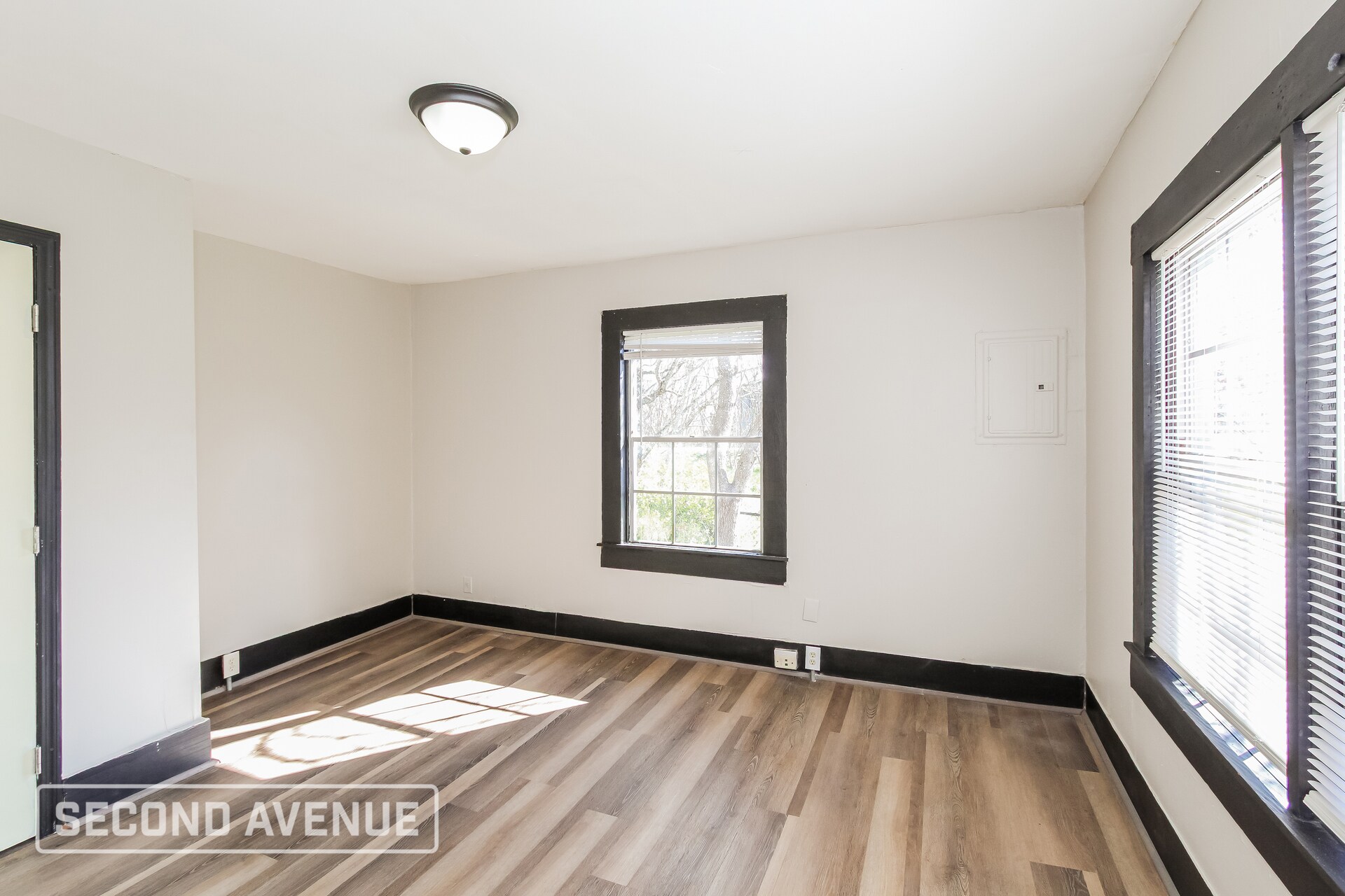 Building Photo - 412 Irving St