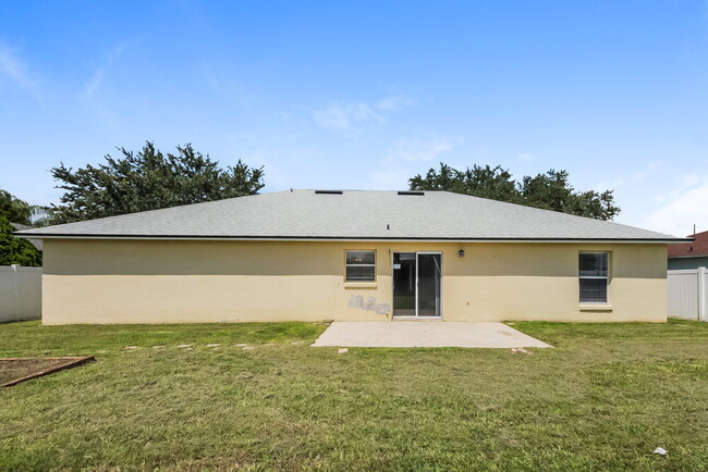 Building Photo - 4238 Settlers Ct