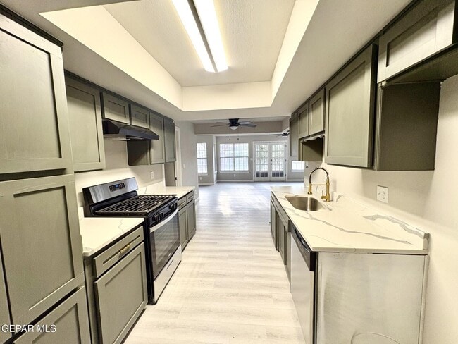 Building Photo - 1605 Bessemer Dr