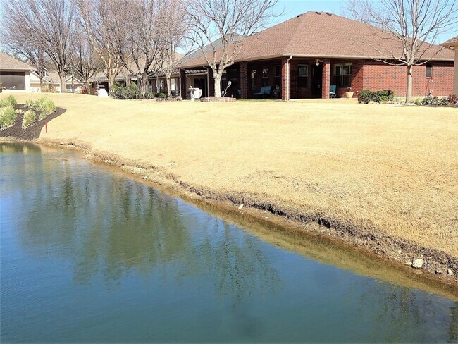 Building Photo - 9308 Orangewood Trail