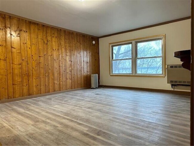 Building Photo - 7105 Main St