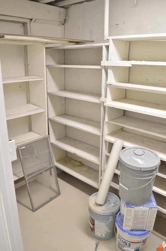 Building Photo - Beautiful Home in Excellent Murray Location!