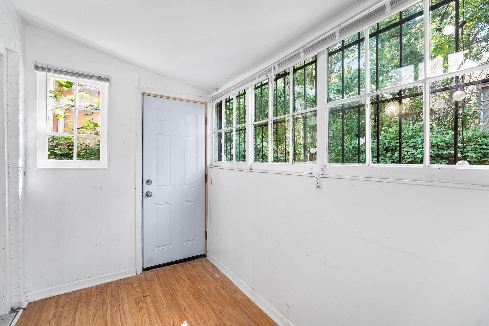 Building Photo - 1624 Edgley St