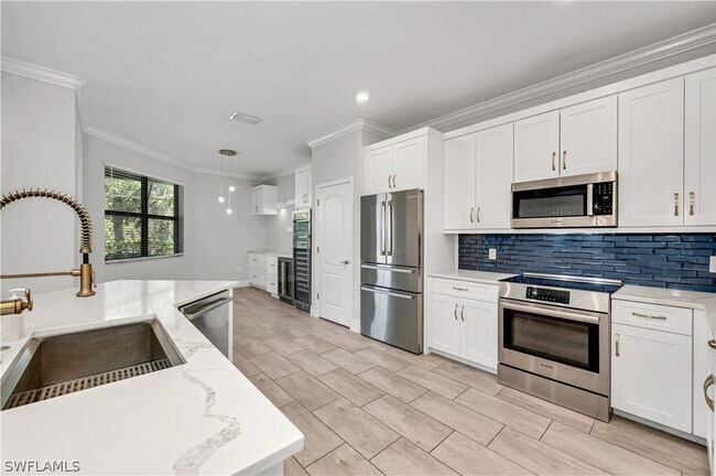 Building Photo - 17550 Elkgrove Ln