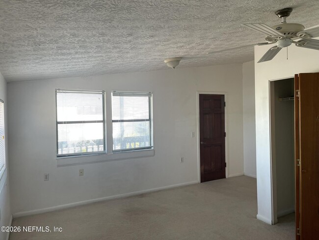 Building Photo - 2002 First St