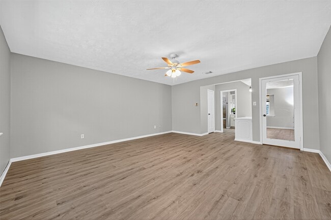 Building Photo - 1714 Corral Dr