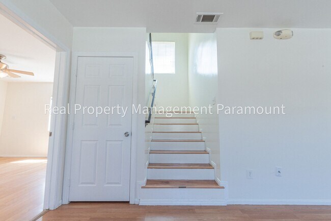 Building Photo - 3248 W 111th St