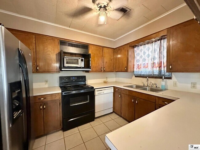 Building Photo - 1448 French Turn Rd