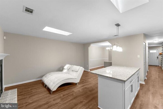 Building Photo - 3715 Mainsail Cove