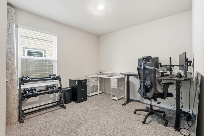 Building Photo - 2915 Newington Ln