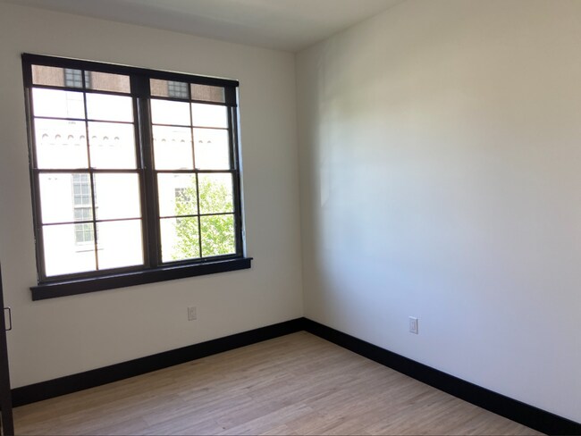 Building Photo - Watermark - 41 Larry Holmes Drive