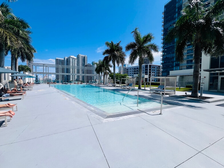 Building Photo - 3301 NE 1st Ave