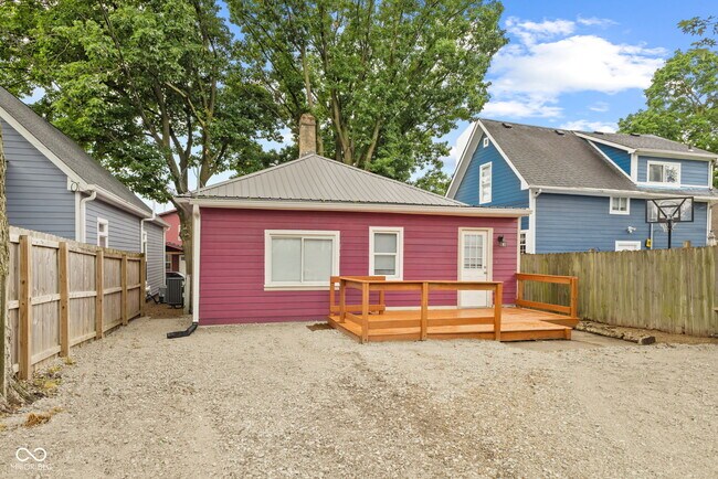 Building Photo - 734 Parkway Ave