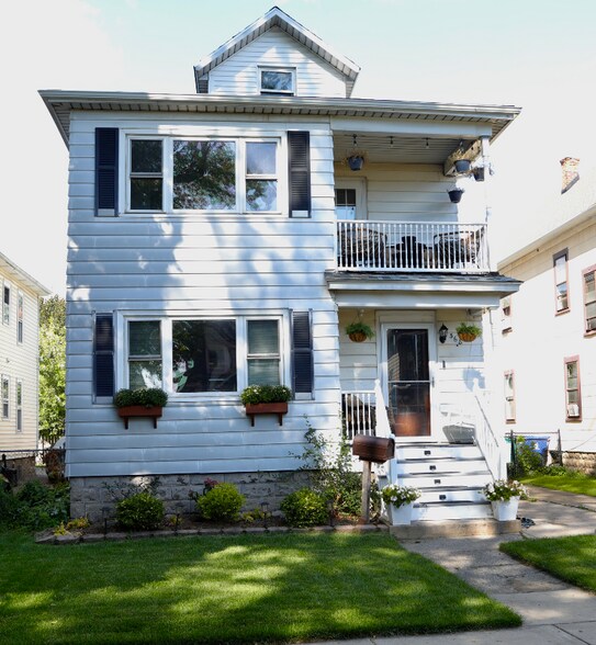 Primary Photo - 368 Cumberland Ave