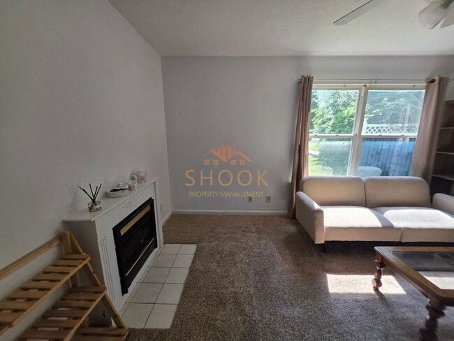 Building Photo - 2940 Horizon Dr