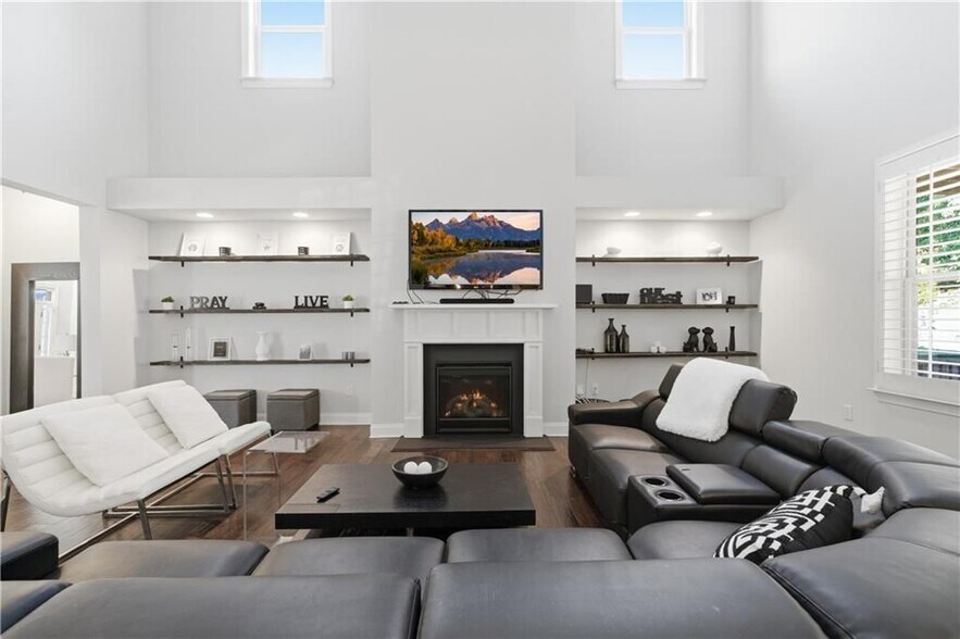 Building Photo - 2530 Maple Ridge Ln