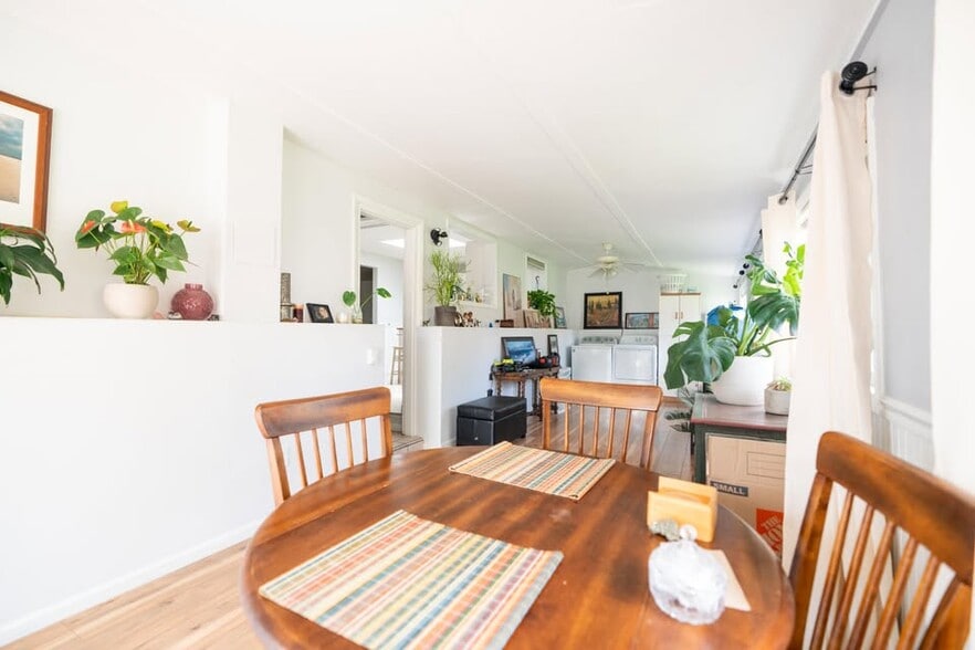 Building Photo - 4567 W 87th Pl