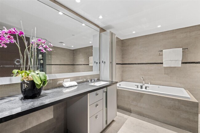 Building Photo - 19216 Fisher Island Dr