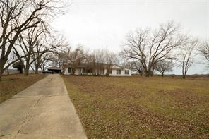 Building Photo - 2047 Fm 2933