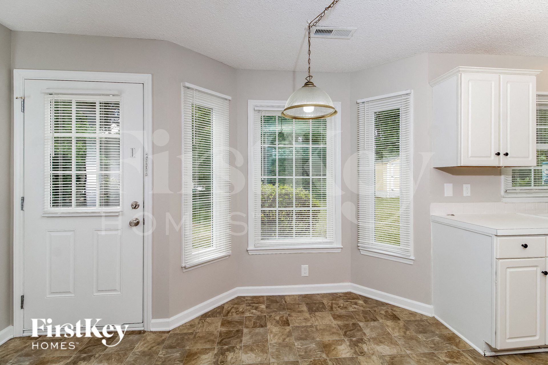Building Photo - 3229 Sparrowhawk Dr