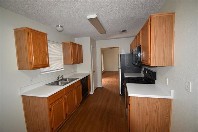Building Photo - 10220 Maria Dr