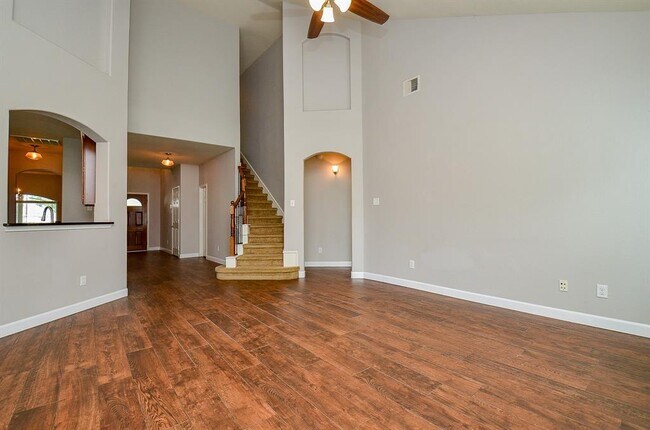 Building Photo - 25418 Lockspur Dr