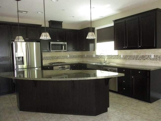 Building Photo - 381 Windsong Way