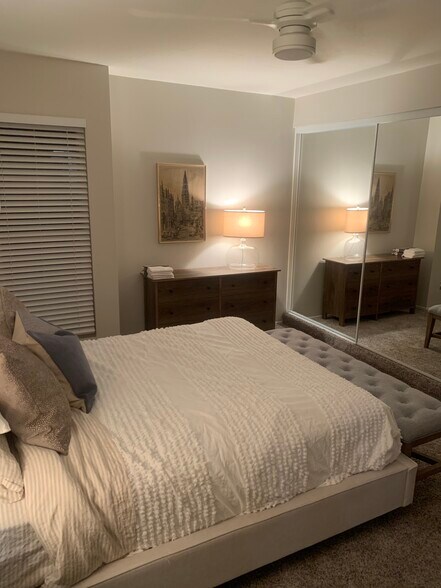 Bedroom - 1676 Chalcedony St