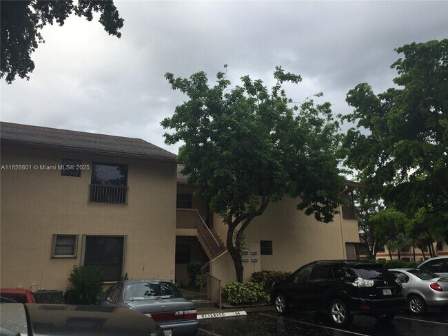 Building Photo - 4459 Carambola Cir S