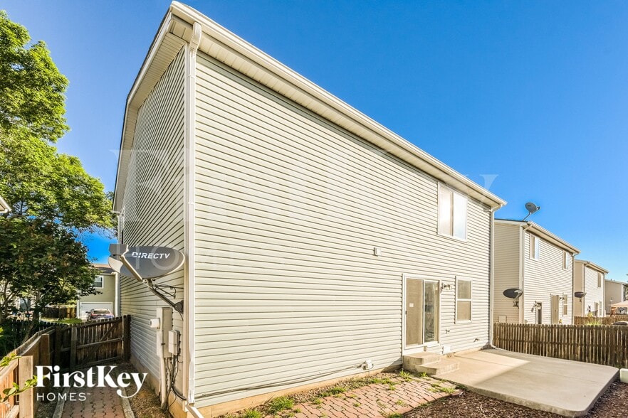 Building Photo - 4646 S Tabor Way