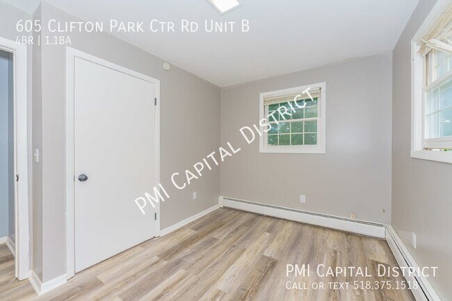 Building Photo - Spacious 1800 SF 4 bedroom, 1.5 bath raise...