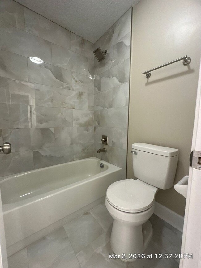 Building Photo - Germantown/ Gorgeous 5 Bedroom Home Newly Renovated