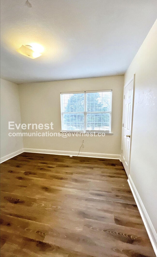 Building Photo - 1313 E 31st St