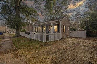 Building Photo - 1325 W Little Creek Rd