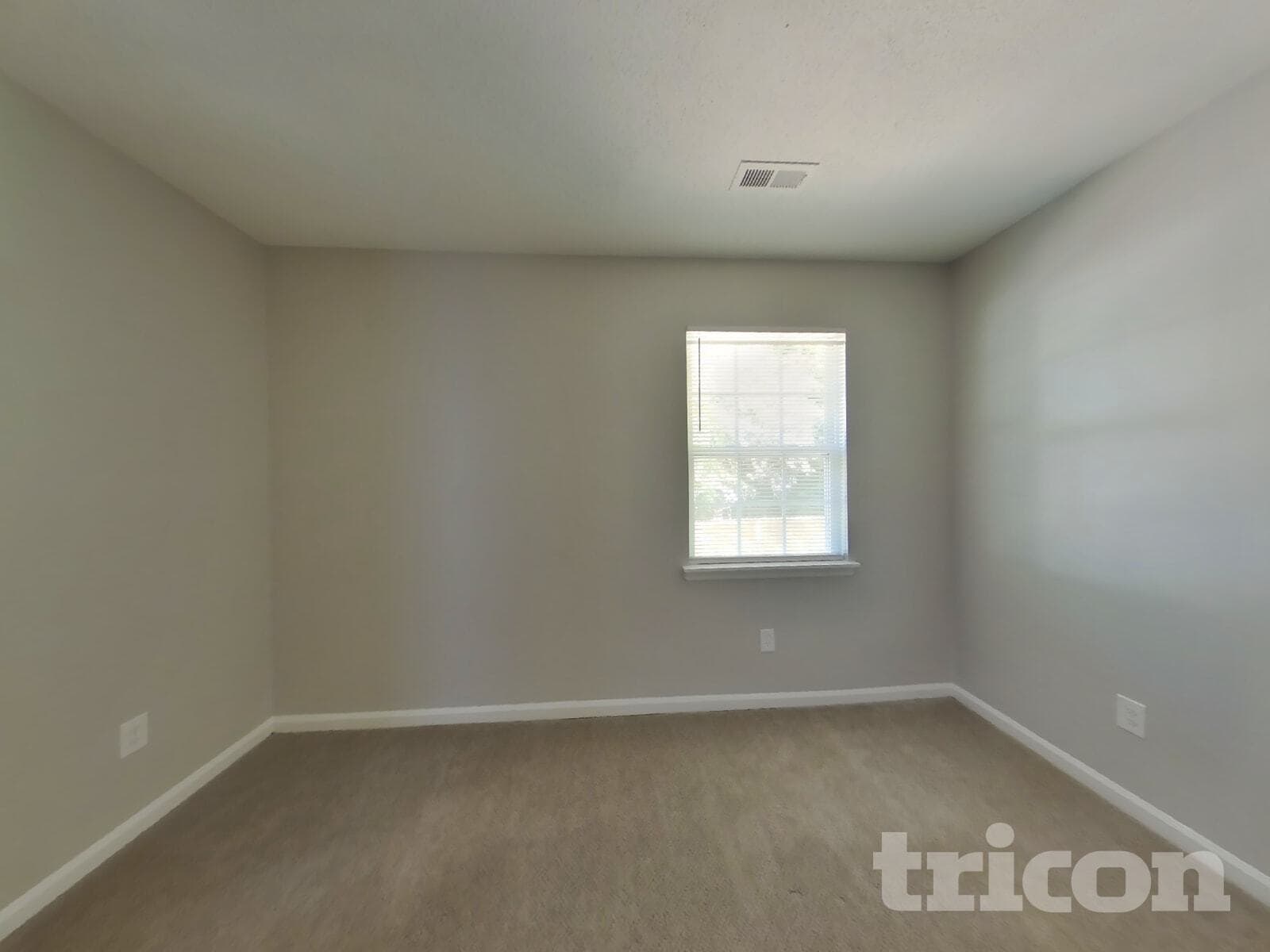 Building Photo - 6617 Flat Rock Dr