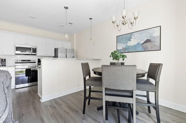 Building Photo - 739 Jacobs Millpond Rd