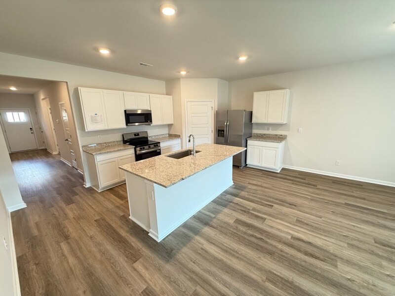 Building Photo - 6151 Feather Wy SE