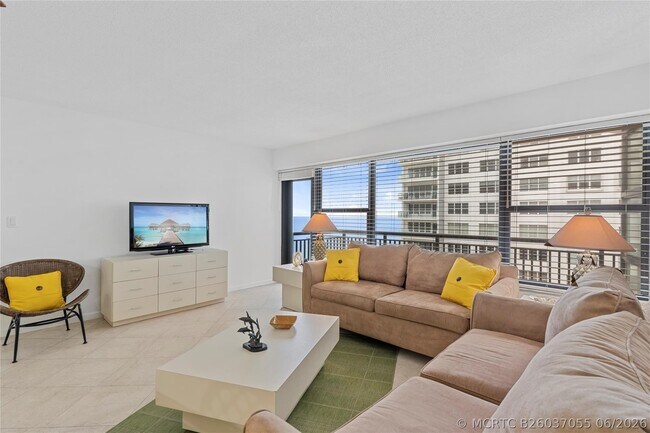 Building Photo - 3800 Galt Ocean Dr