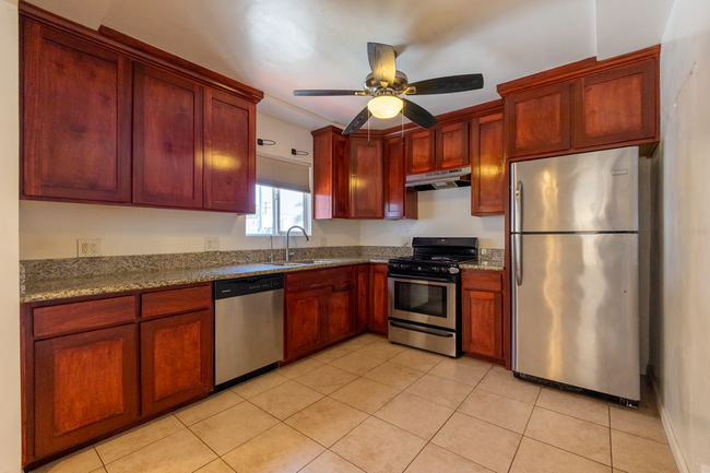 Large Open Kitchen w/room for dining table and stainless steel appliances - 6401 Arlington Ave