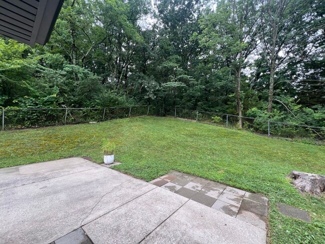 Building Photo - 802 Taper Ct