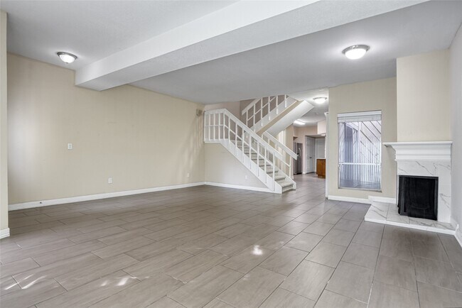 Building Photo - 12625 Memorial Dr