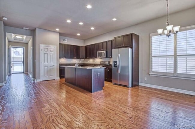 Building Photo - Gorgeous 3B/2B in Anthem Ranch!
