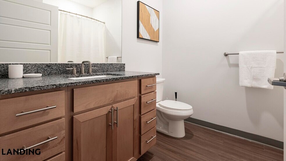 Building Photo - 302 13th St S