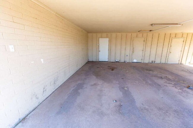 Building Photo - 1309 N Arbor Ave