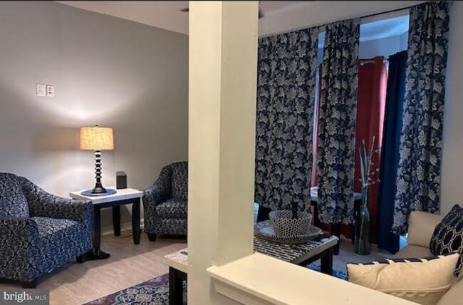 Building Photo - 14 Norman Creek Ct