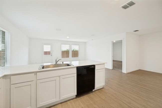 Building Photo - 14188 Golden Brg Dr