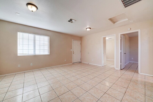 Building Photo - 108 Adams St