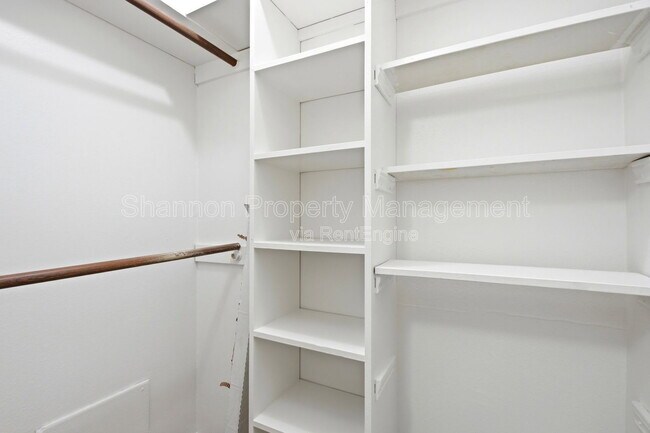 Building Photo - 2275 Triway Ln