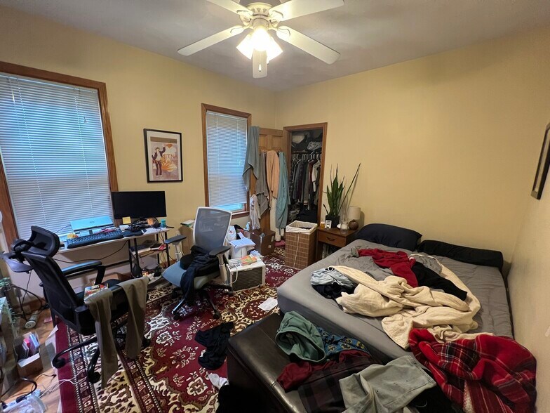 Building Photo - 37 Hancock St