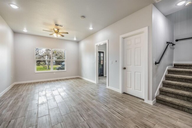 Building Photo - 600 Kimbro #B St